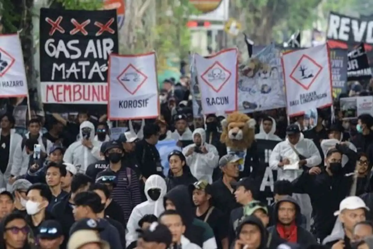 Menanti Kebenaran di Balik Tragedi Kanjuruhan, Aremania Turun ke Jalan - Pikiran-Rakyat.com