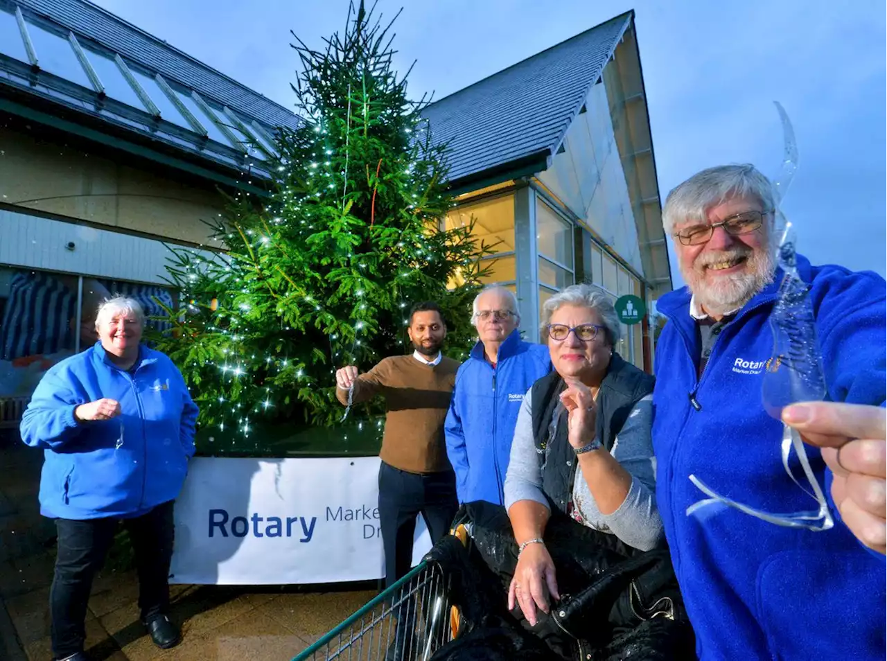 Icicles set to sparkle on this years' Tree of Lights in Market Drayton