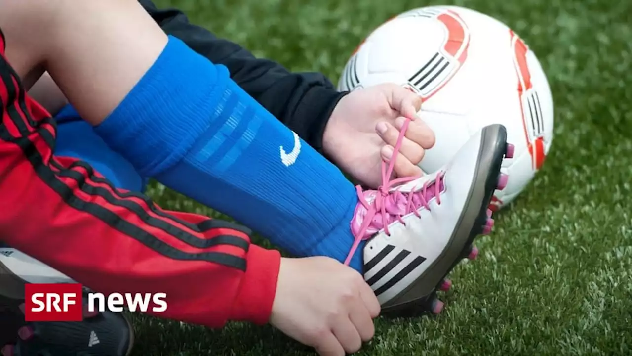 Fussball-Boom - Mädchen stürmen die Fussballplätze