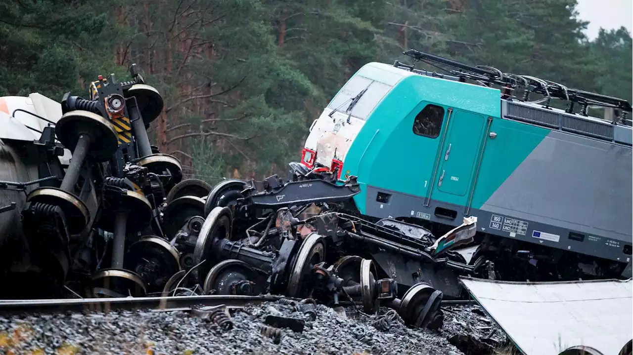 Güterzugunfall in Niedersachsen: ICE-Strecke zwischen Hannover und Berlin noch bis mindestens Ende November gesperrt