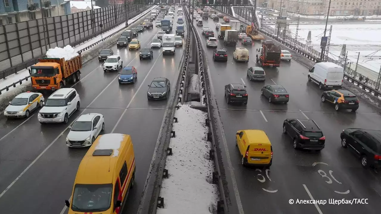 В Москве ожидается облачная погода, гололедица, небольшой снег и до минус 3 градусов