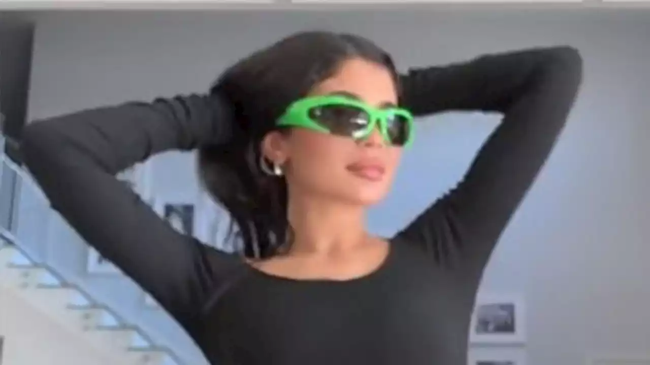 Kylie Jenner shows off her curves and expensive jewelry in new TikTok