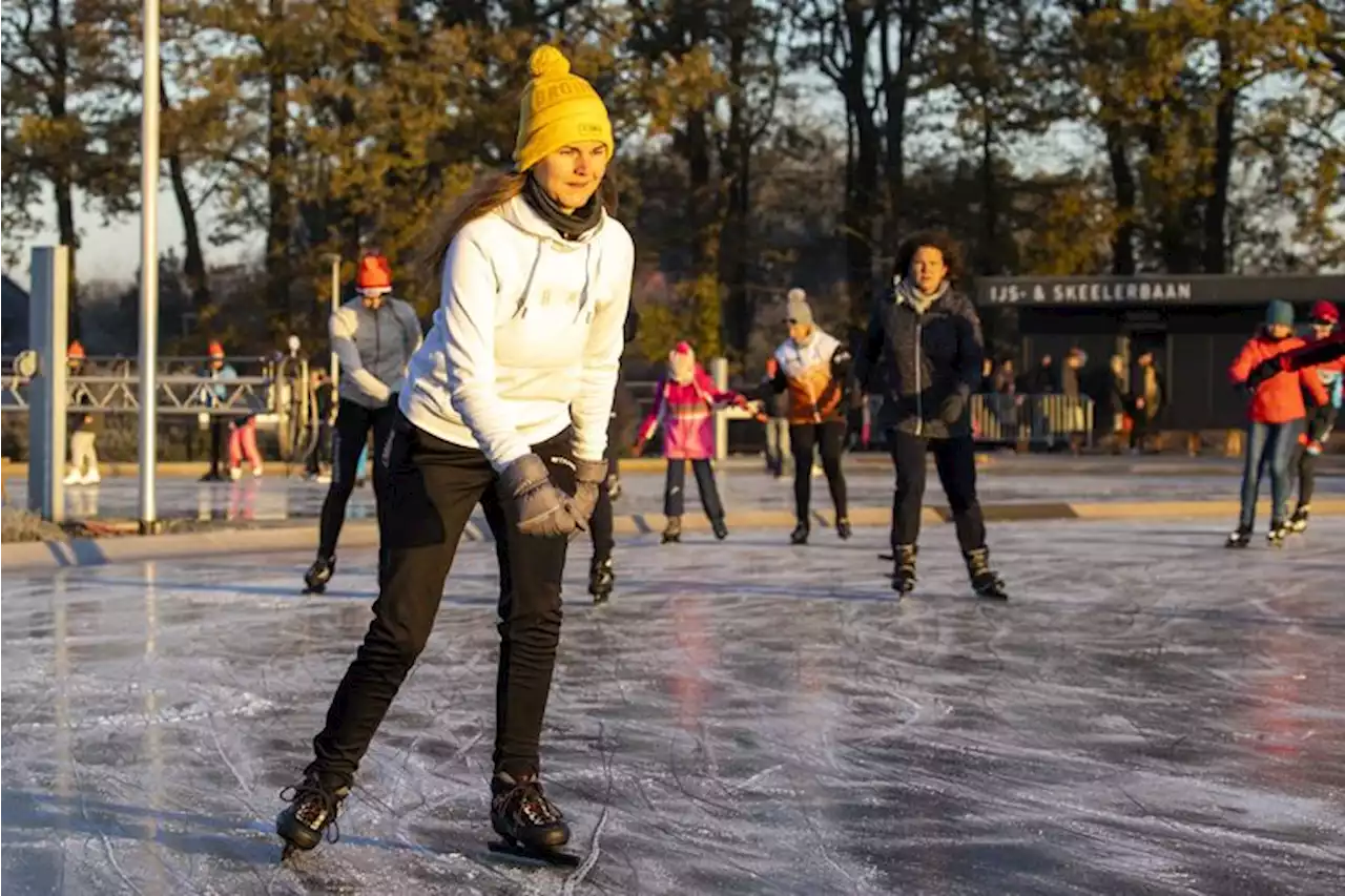 In Groningen ligt een beetje sneeuw, in Winterswijk wordt geschaatst