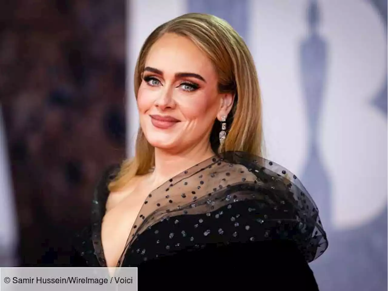 Adele « émotive » et « incroyablement nerveuse » : ses vives appréhensions pour sa tournée à Las Vegas - Voici