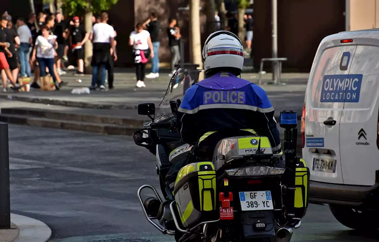 Deux policiers jugés pour violences volontaires sur des fêtards à Marseille