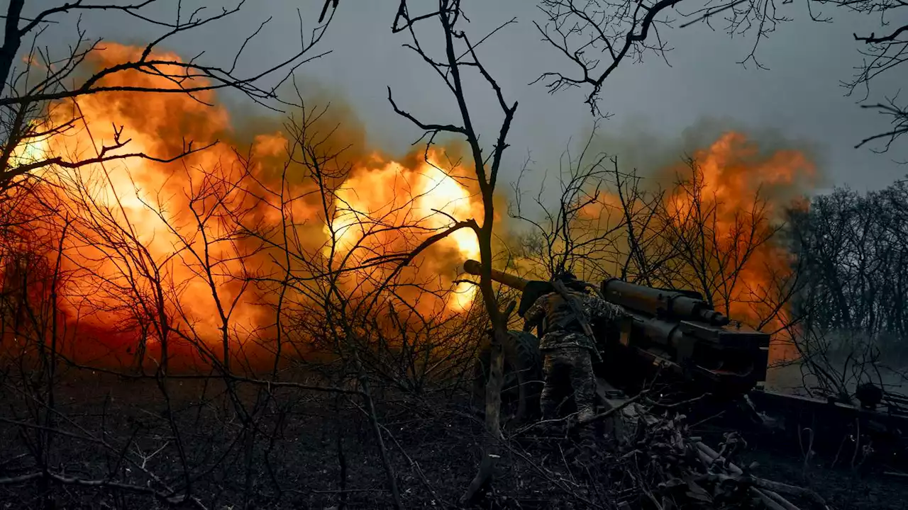 Shells hit near nuclear plant; Blackouts roll across Ukraine