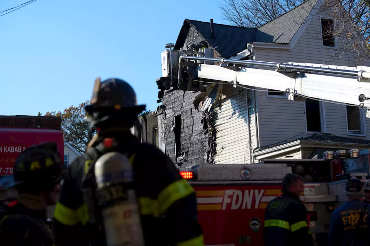 Firefighters take on Brooklyn blaze that left one injured | amNewYork