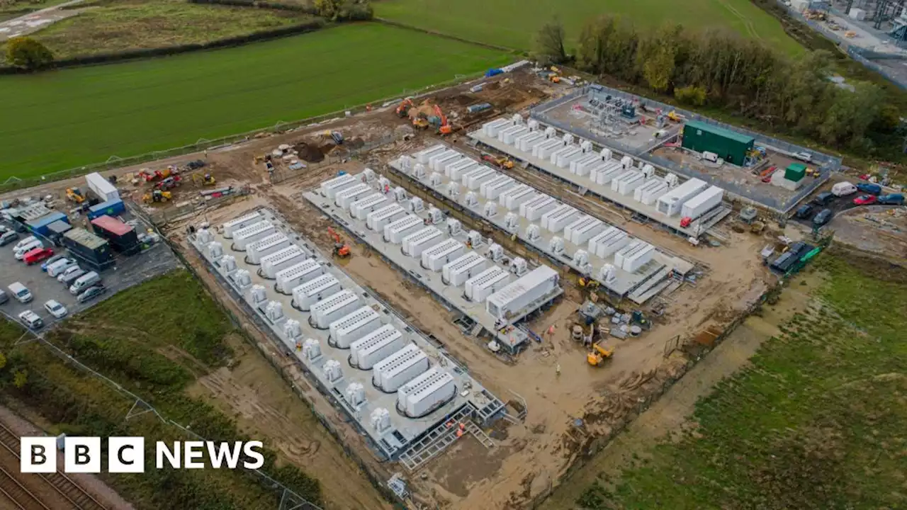 Cottingham: Europe's biggest battery storage system switched on