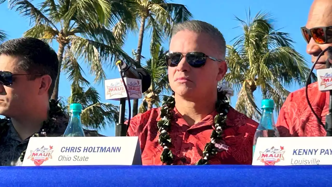 Chris Holtmann hits free throws, talks San Diego State matchup in Maui