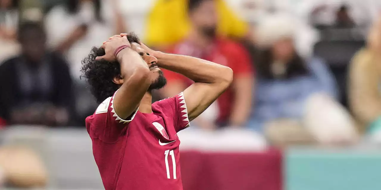 Coupe du monde 2022 : le Qatar encaisse les buts et les supporters fuient le stade...