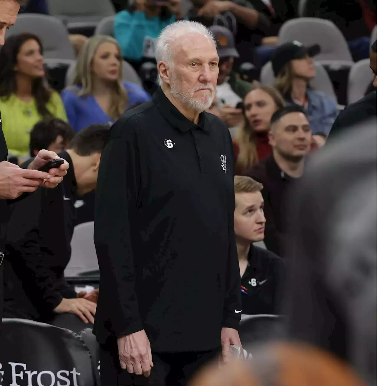 Popovich falls ill, is not on the bench as Spurs lose to Lakers