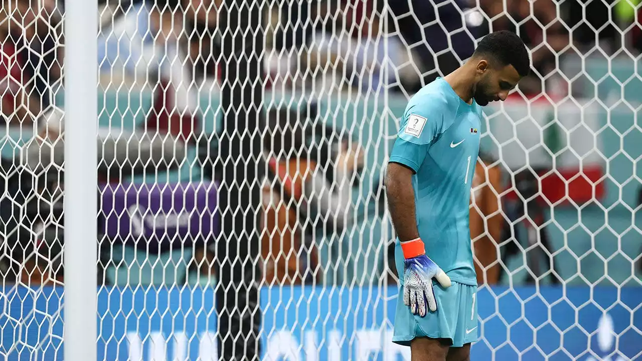 Qatar disappoints in World Cup debut as Ecuador's Enner Valencia shines in opening match victory