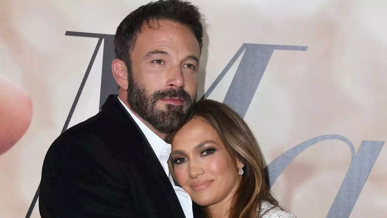 Schwer verliebt: Jennifer Lopez teilt Kuschelvideo mit Ben Affleck