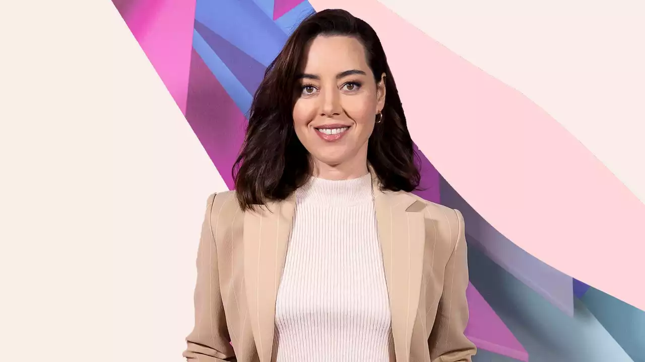 Aubrey Plaza just debuted old Hollywood blonde hair on the red carpet