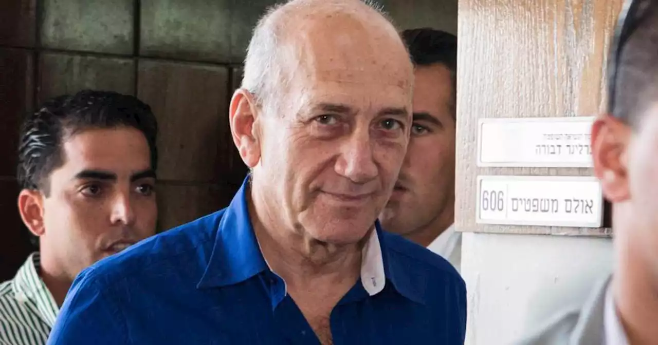 Former Israeli PM Ehud Olmert ordered to pay Netanyahus for calling them mentally ill