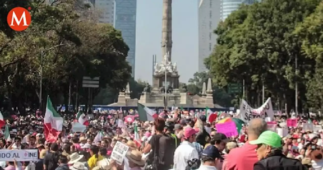 Oposición pide usar colores del INE el día de la marcha de AMLO