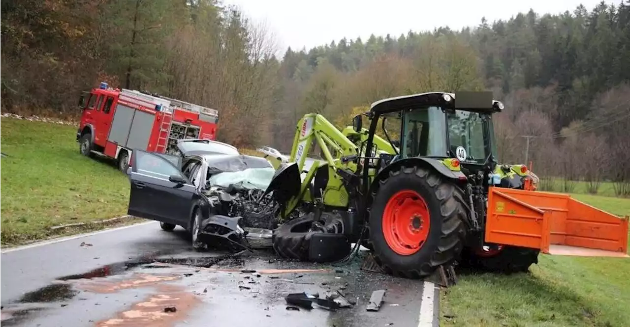 Ein Toter und ein Schwerverletzter nach Unfall mit Traktor im Nürnberger Land