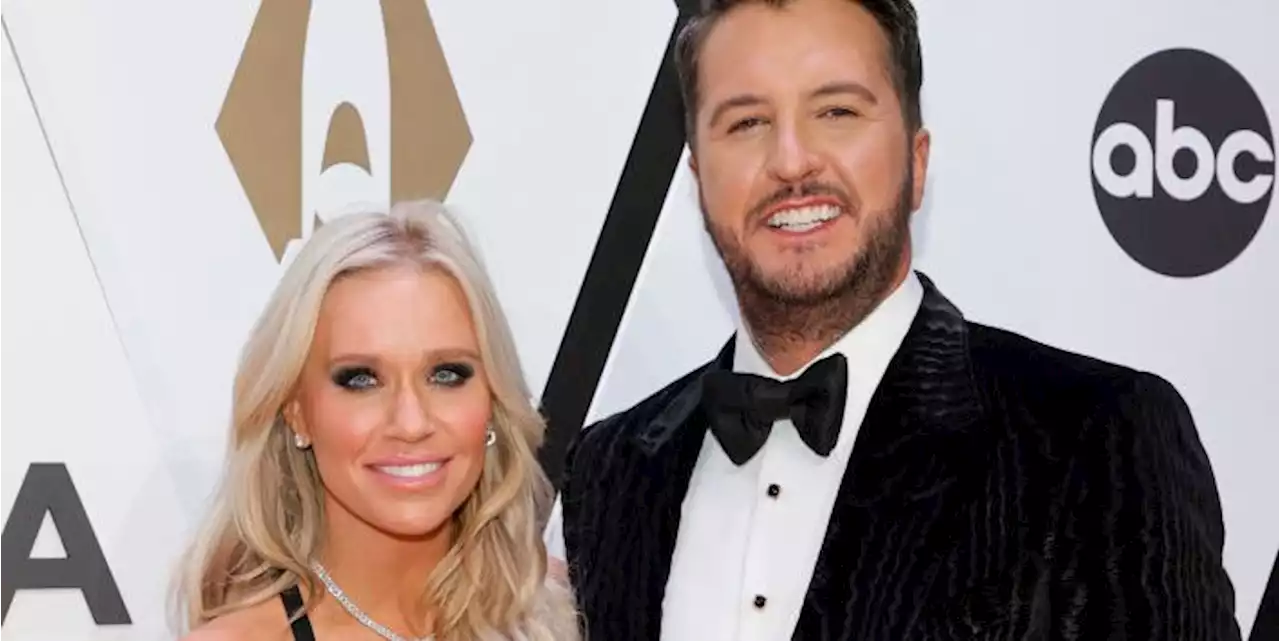 Luke Bryan’s Wife, Caroline, Prompts Fan Concern After Posting Pic From Hospital