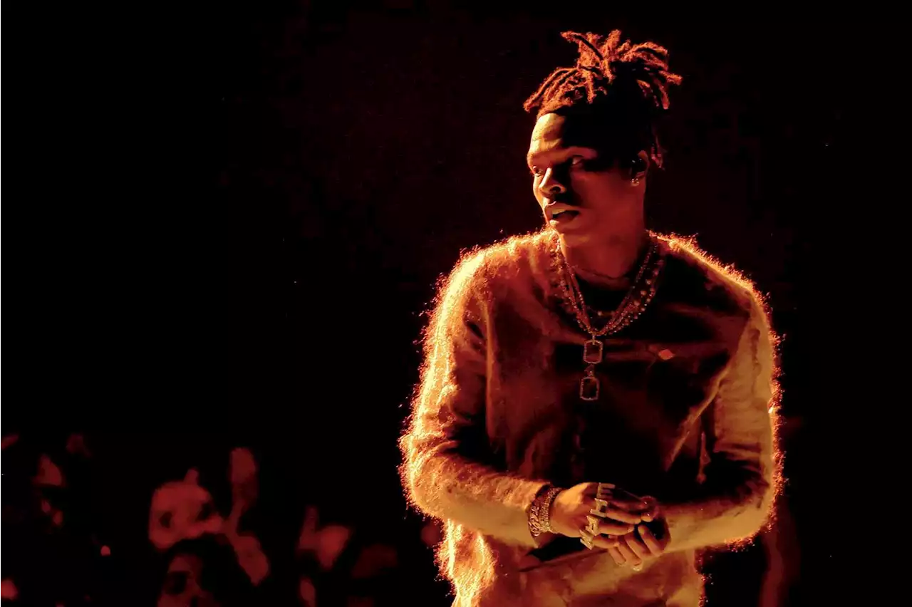 Lil Baby Blazes Through 'In a Minute,' 'California Breeze' Medley at 2022 AMAs