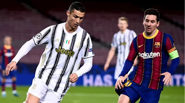 Photographers Recreate Leibovitz's Ronaldo and Messi Photo with an iPhone