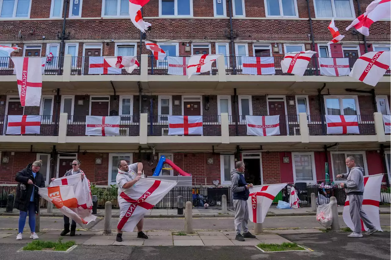 England fans are taking drastic measures to watch first World Cup match vs Iran