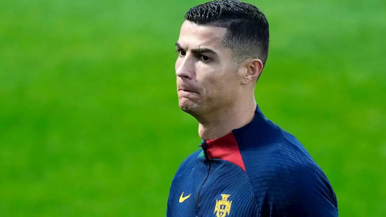 Ronaldo to leave Manchester United 'with immediate effect'