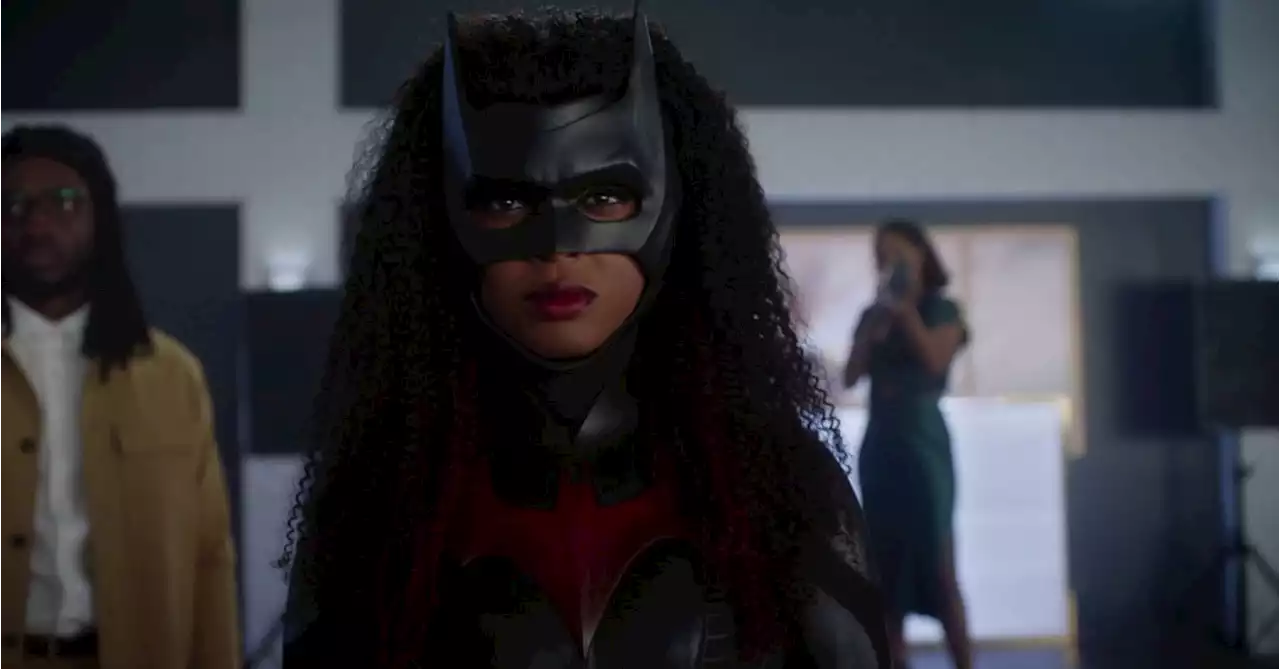 The Flash: Batwoman Star Javicia Leslie's 'Still Telling HERstory'