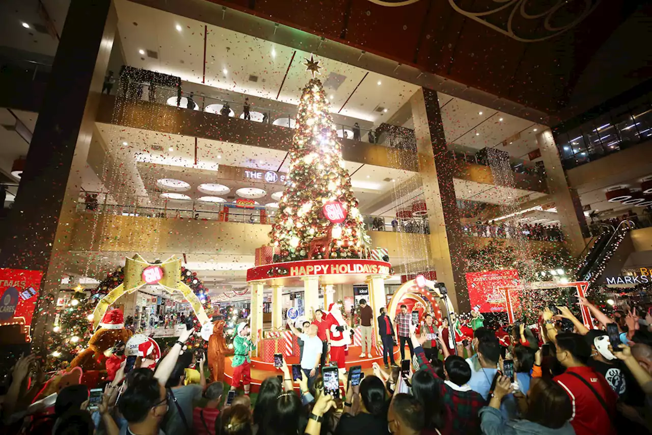 Anticipating holiday spending: Malls, retailers cash in as consumer traffic rises - BusinessWorld Online