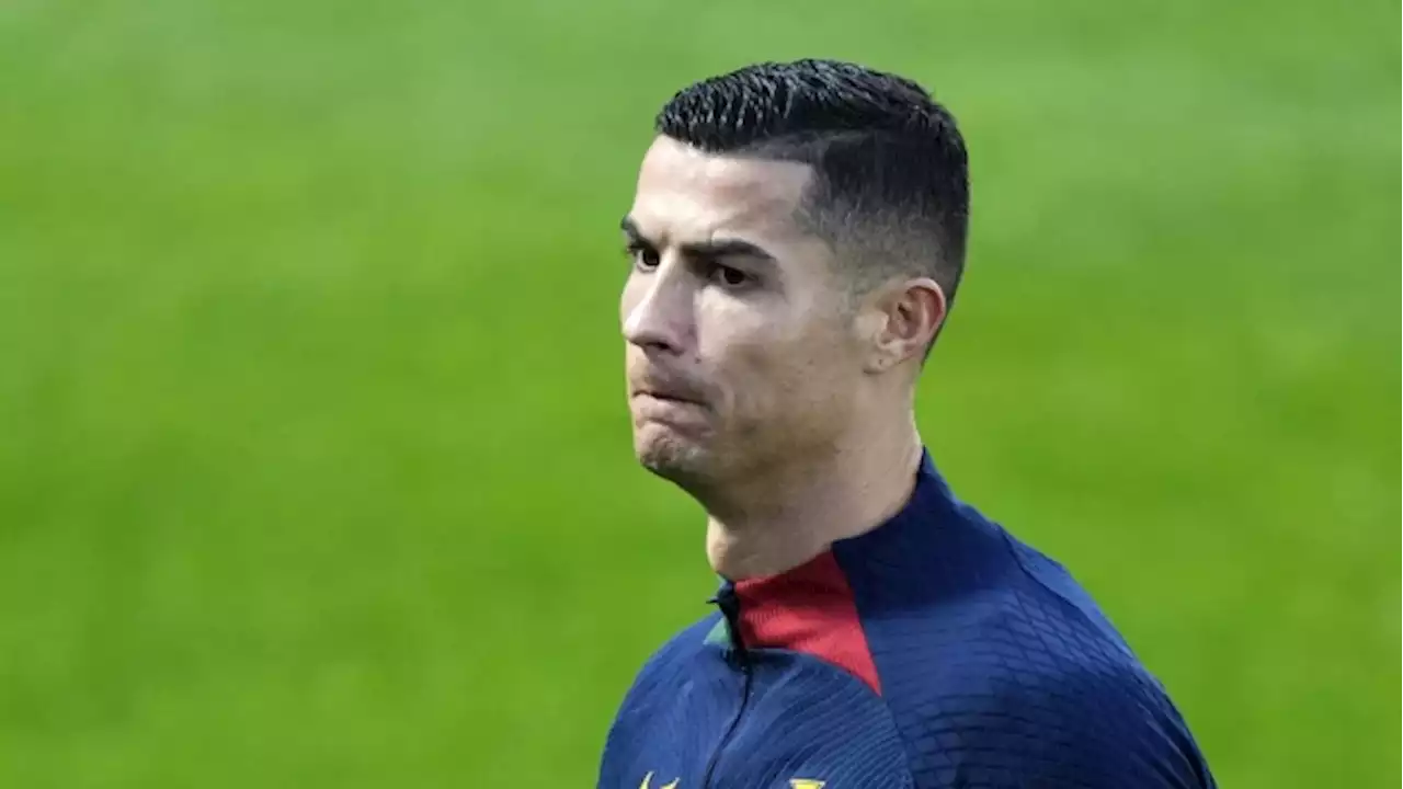 Ronaldo to leave Manchester United 'with immediate effect'