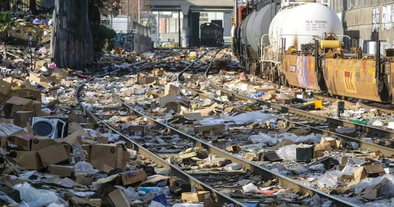 Police task force busts Los Angeles train cargo theft rings