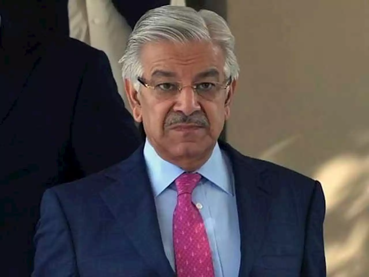 آرمی چیف تقرری؛ وزیر دفاع نے وزیراعظم ہاؤس کو سمری موصول ہونے کی تصدیق کردی - ایکسپریس اردو
