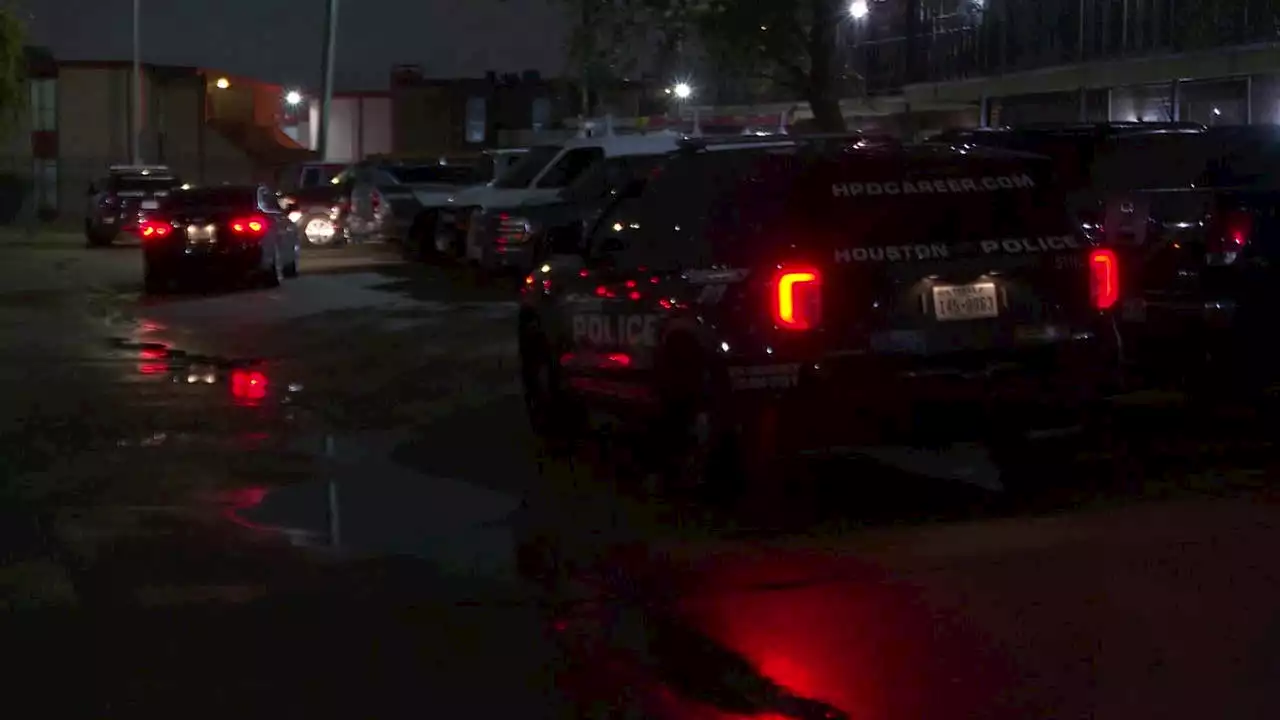 Man found dead in Houston apartment was shot at least a day before, police say