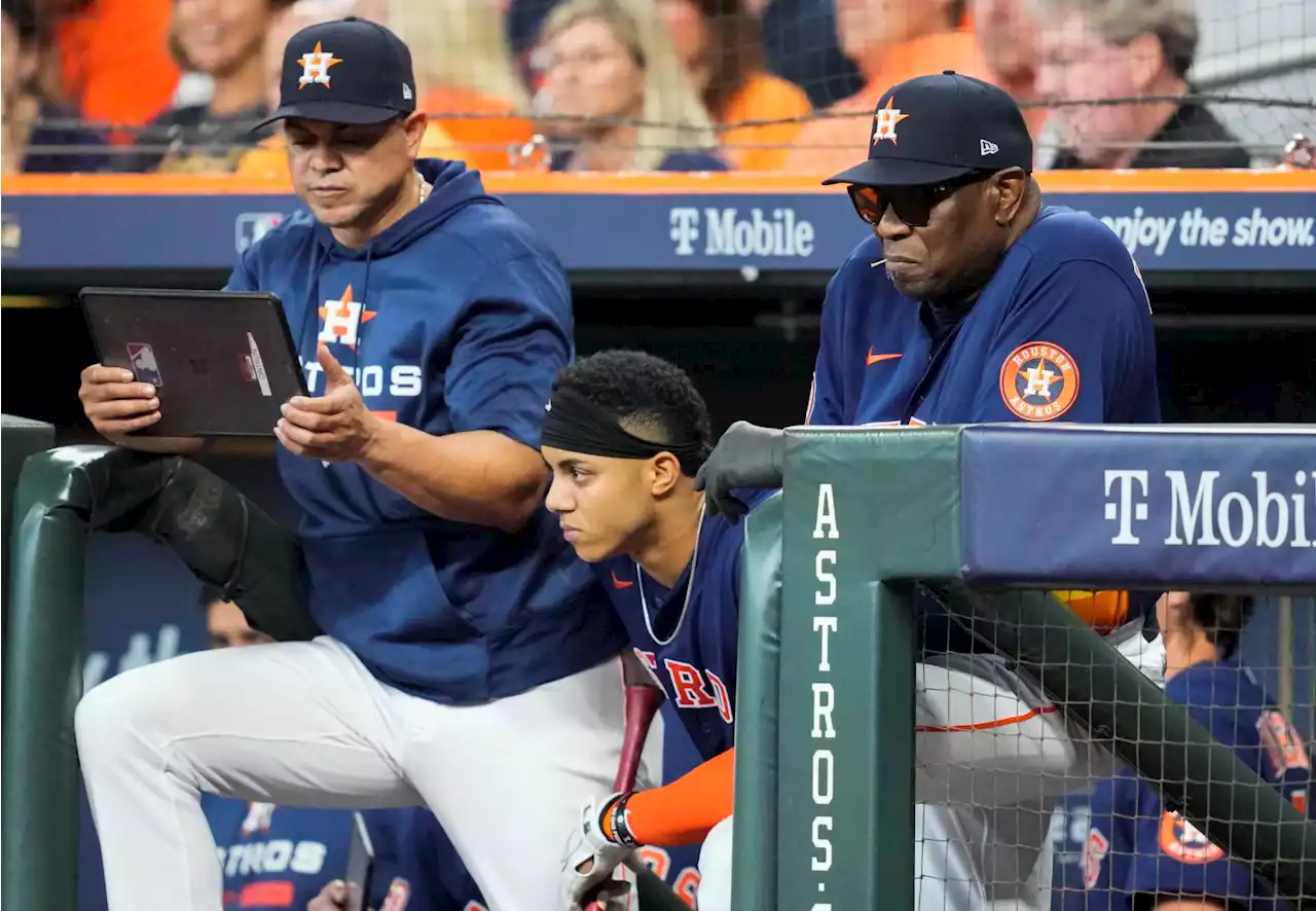 Three more members of Astros' coaching staff to return in 2023