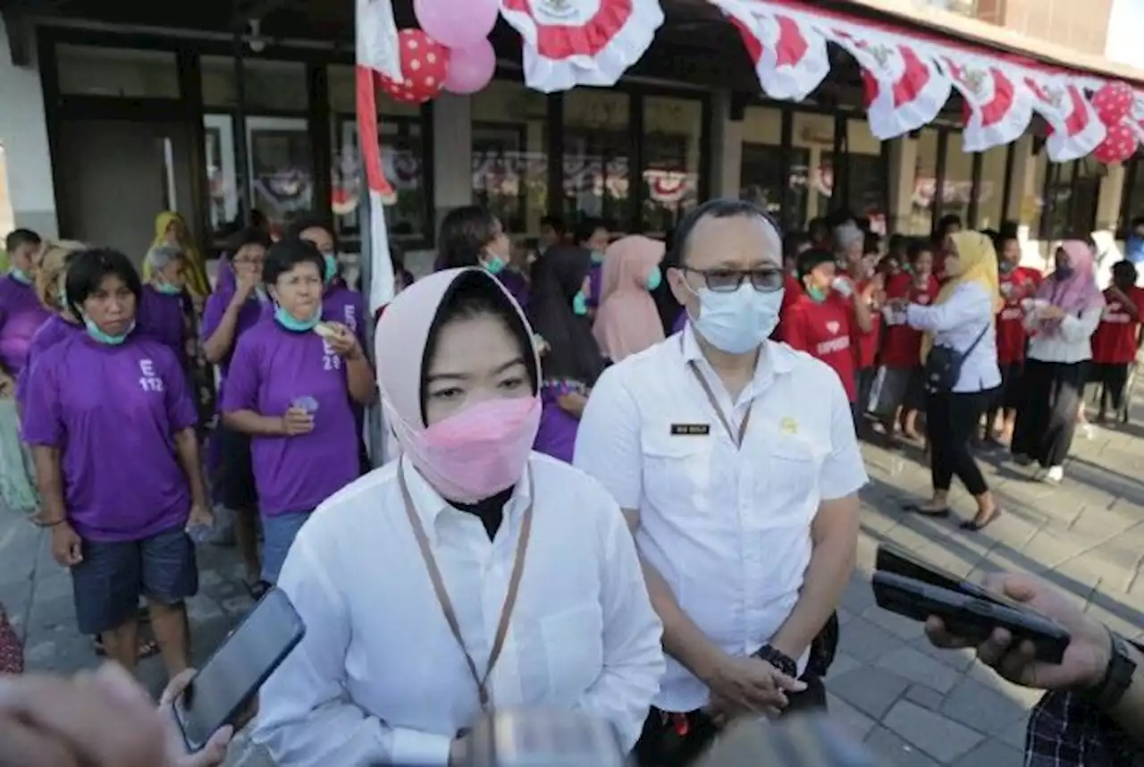 Puluhan Anak Serahkan Orang Tuanya ke Panti Griya Werdha Surabaya