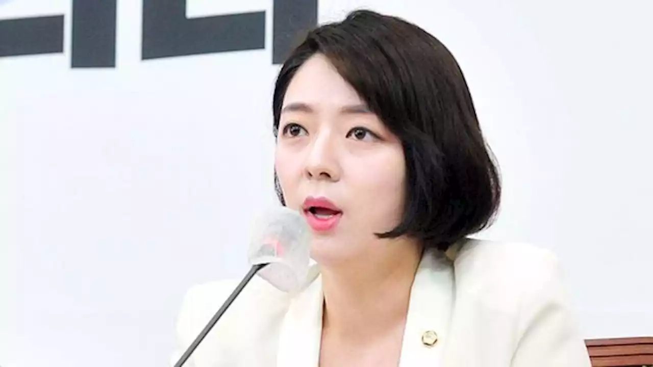 'MBC 출신' 배현진 '슬리퍼 사태 착잡…최소한 TPO 지켜야' | 중앙일보