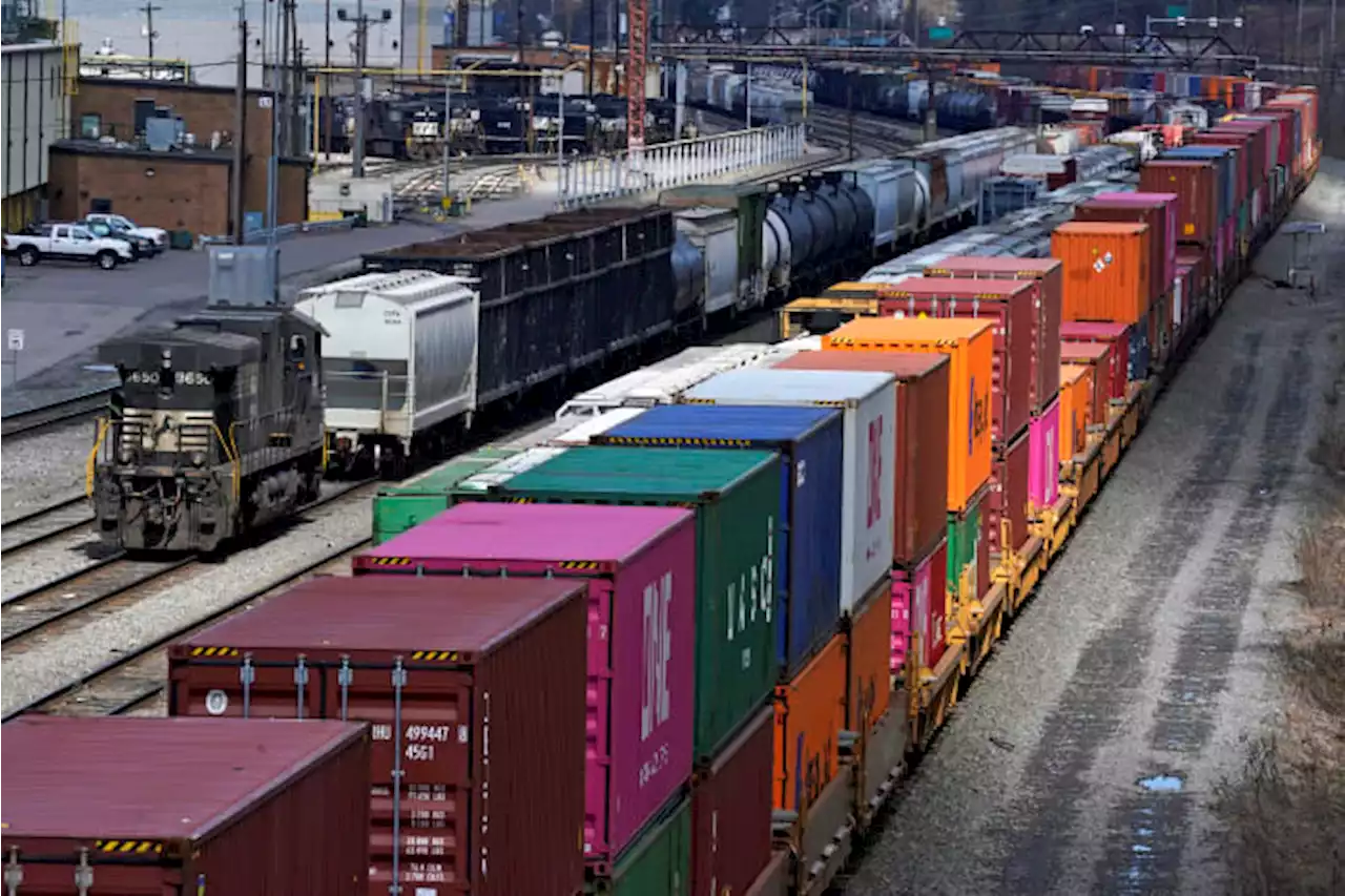 Consumers could pay price if railroads, unions can't agree