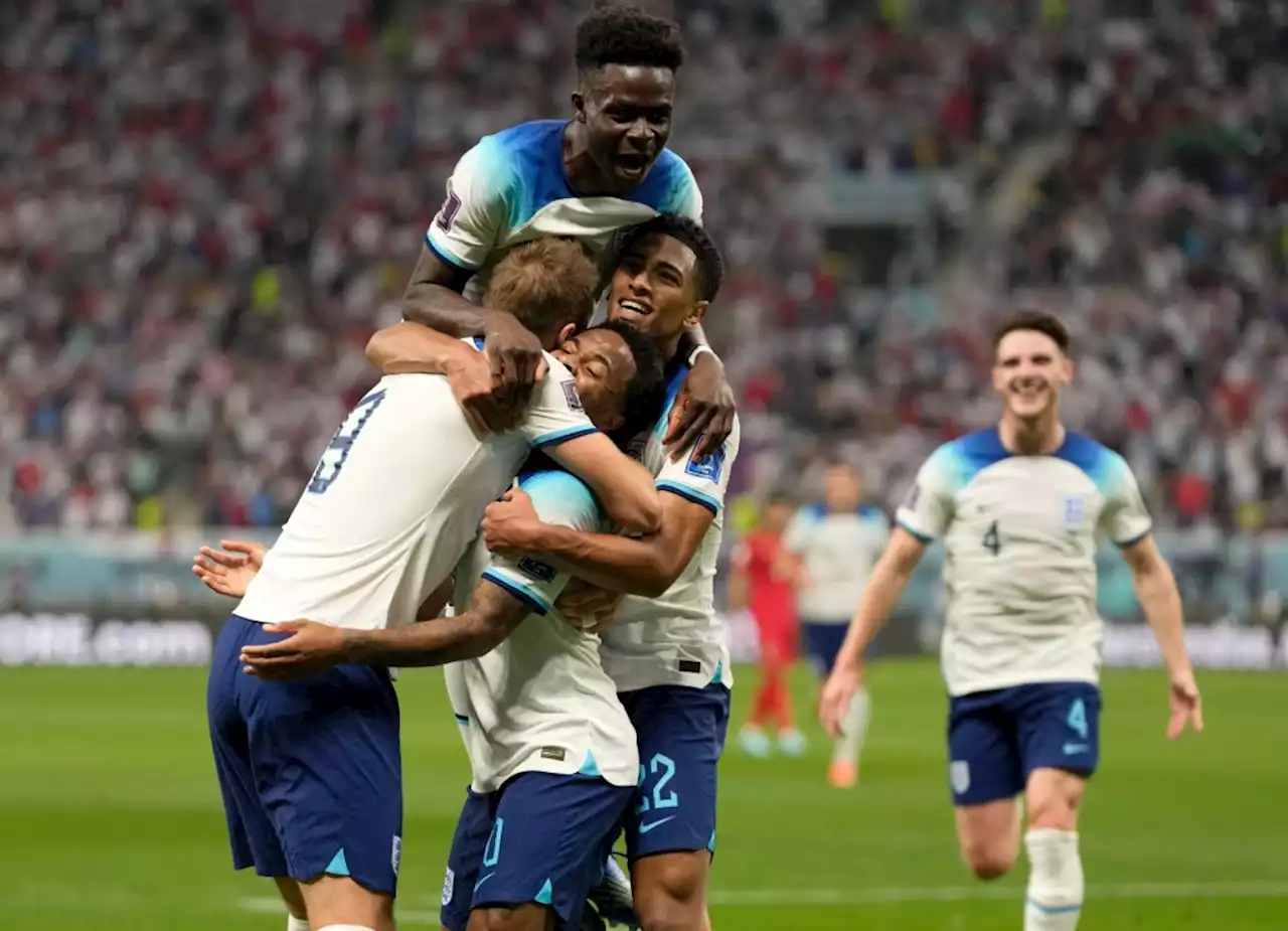 England, Netherlands earn Monday World Cup victories