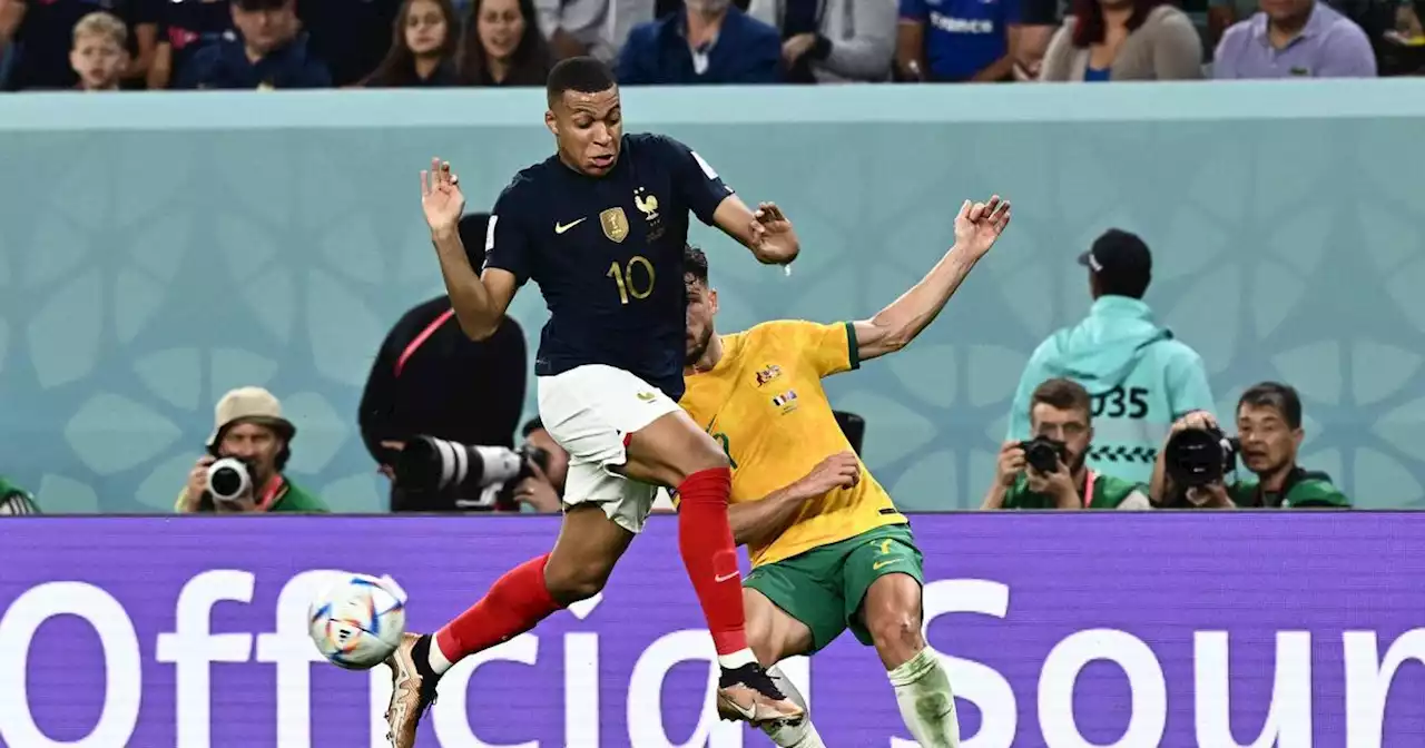 EN DIRECT - Coupe du monde : en tête à la mi-temps, les Bleus maîtrisent face à l'Australie