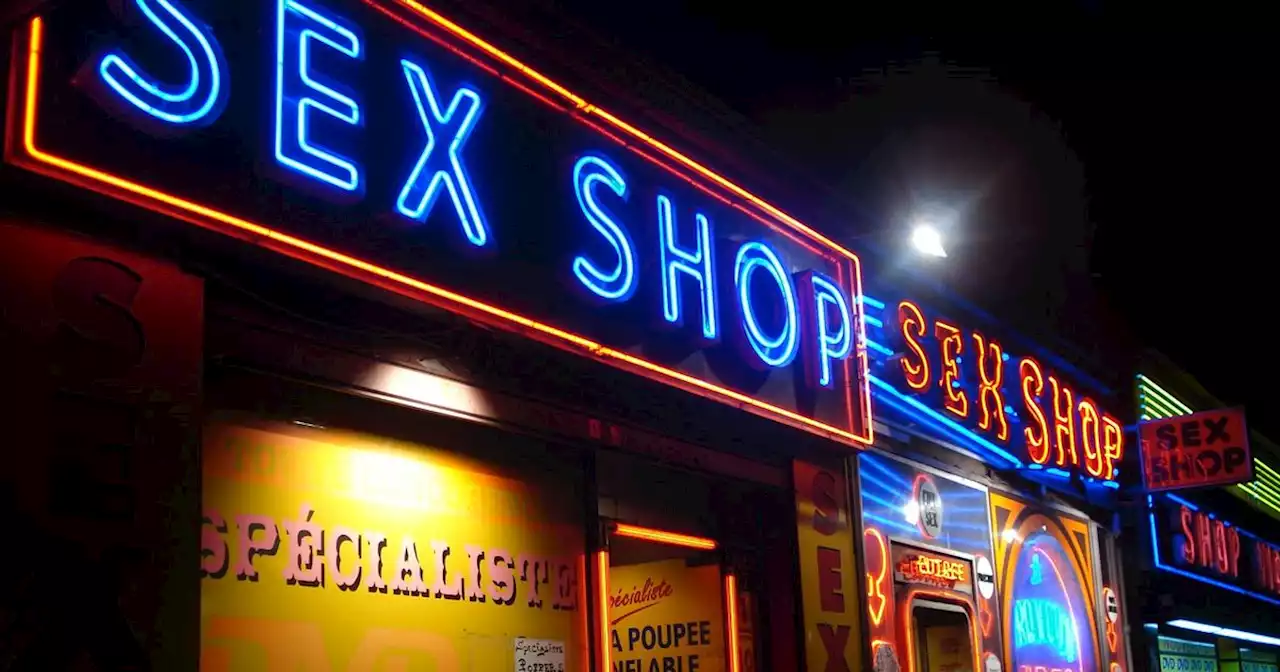 Fears Lancs 'can't stop' high streets being flooded with sex shops