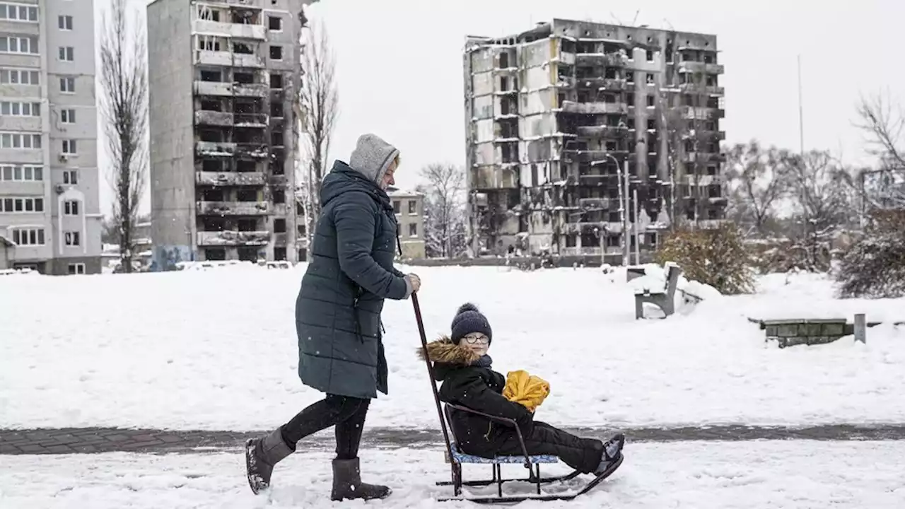 In beeld: eerste sneeuw in Oekraïne, start van 'levensgevaarlijke winter'