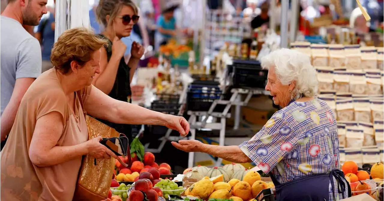 Italy govt approves 2023 budget with 35 bln euros to lift economy