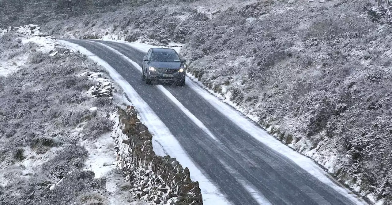 Snow update in Ireland as UK expecting up to 6cm of snowfall