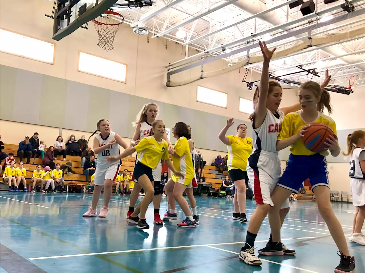 Middle school tip off in Cape Breton | SaltWire