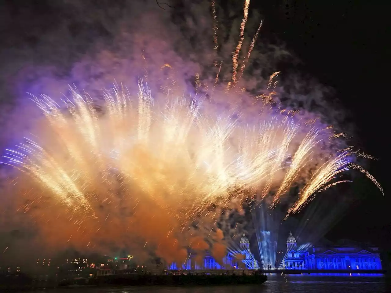 Last chance to buy tickets for London’s NYE fireworks opens later this week