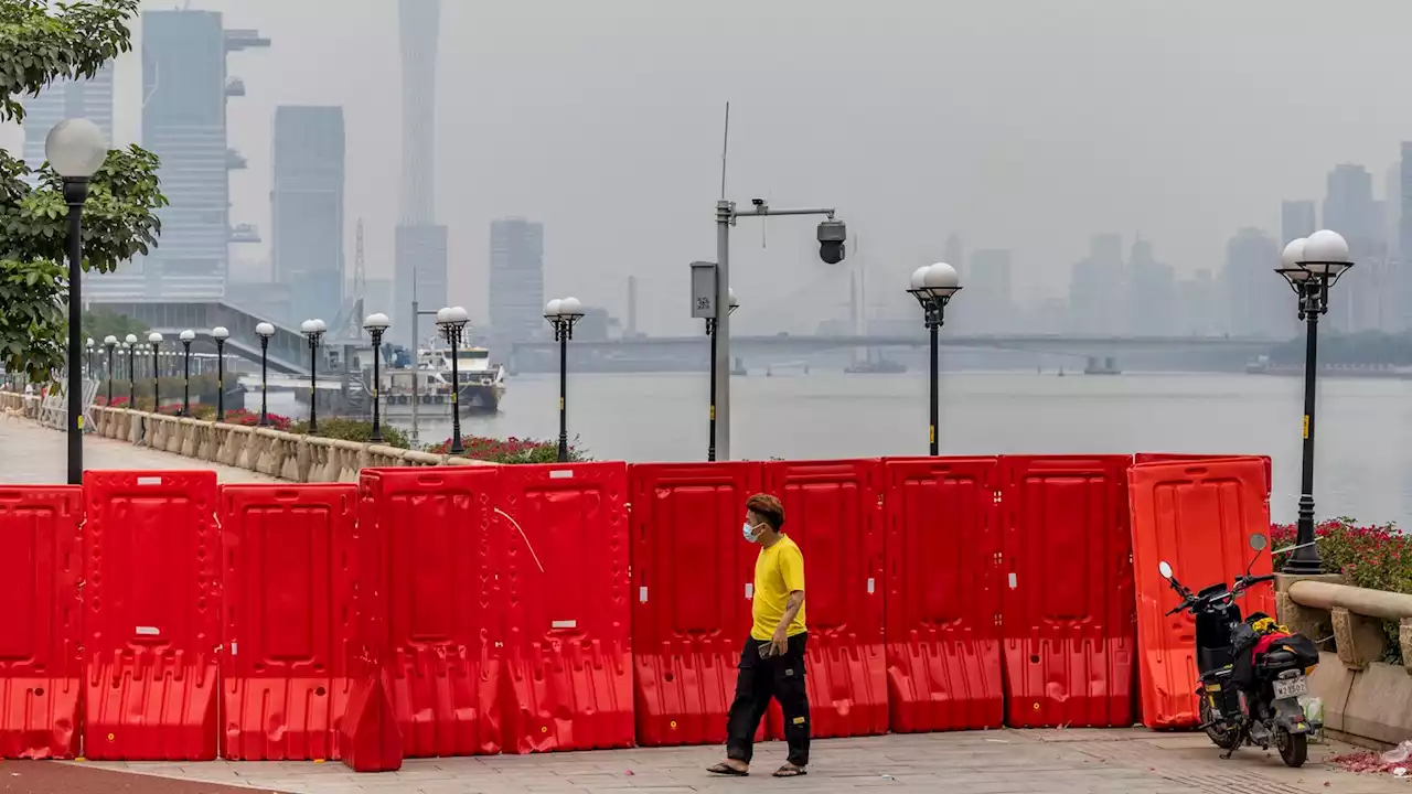 Lockdown frustration grows in China's COVID epicentre despite a surge in cases