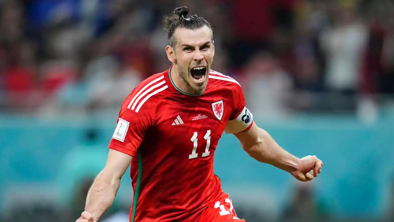 Late Gareth Bale penalty secures draw for Wales in first World Cup finals game in 64 years