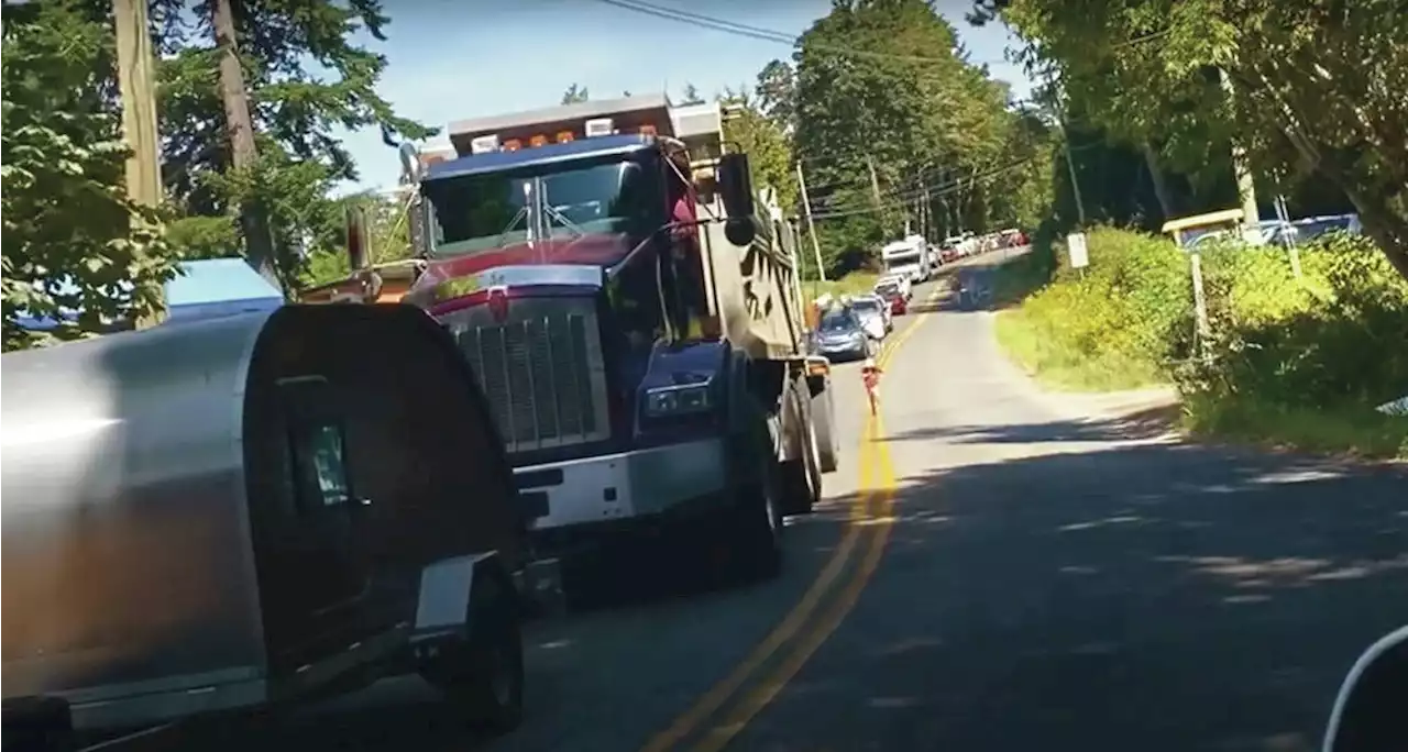 Hornby Island residents calling for larger ferry to cope with multi-sailing waits