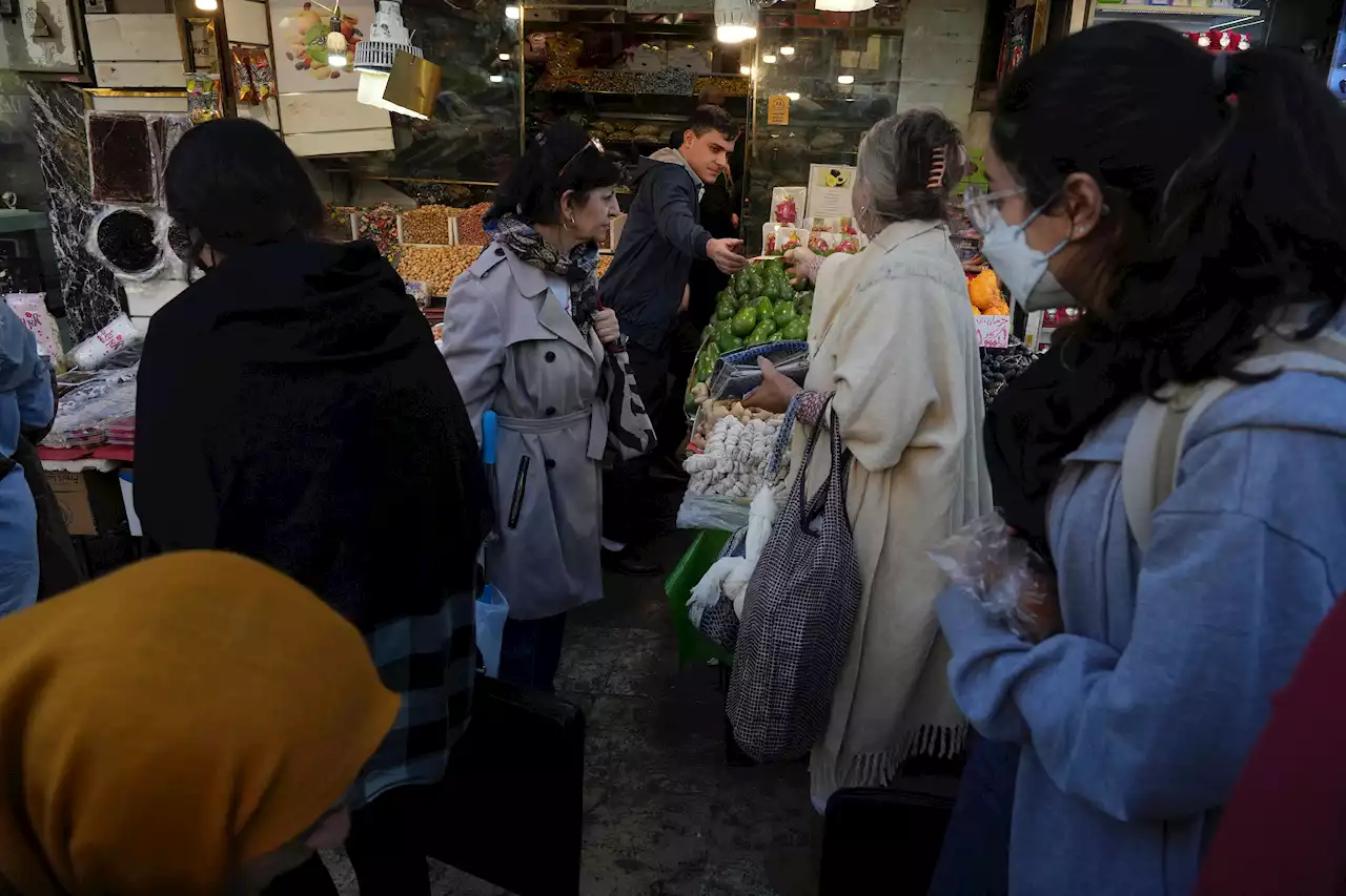 Roya i Teheran: Jag är både rädd och hoppfull