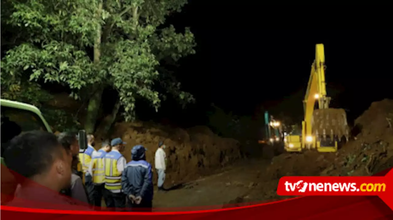 Jalan Raya Puncak Menuju Cianjur Masih Lumpuh