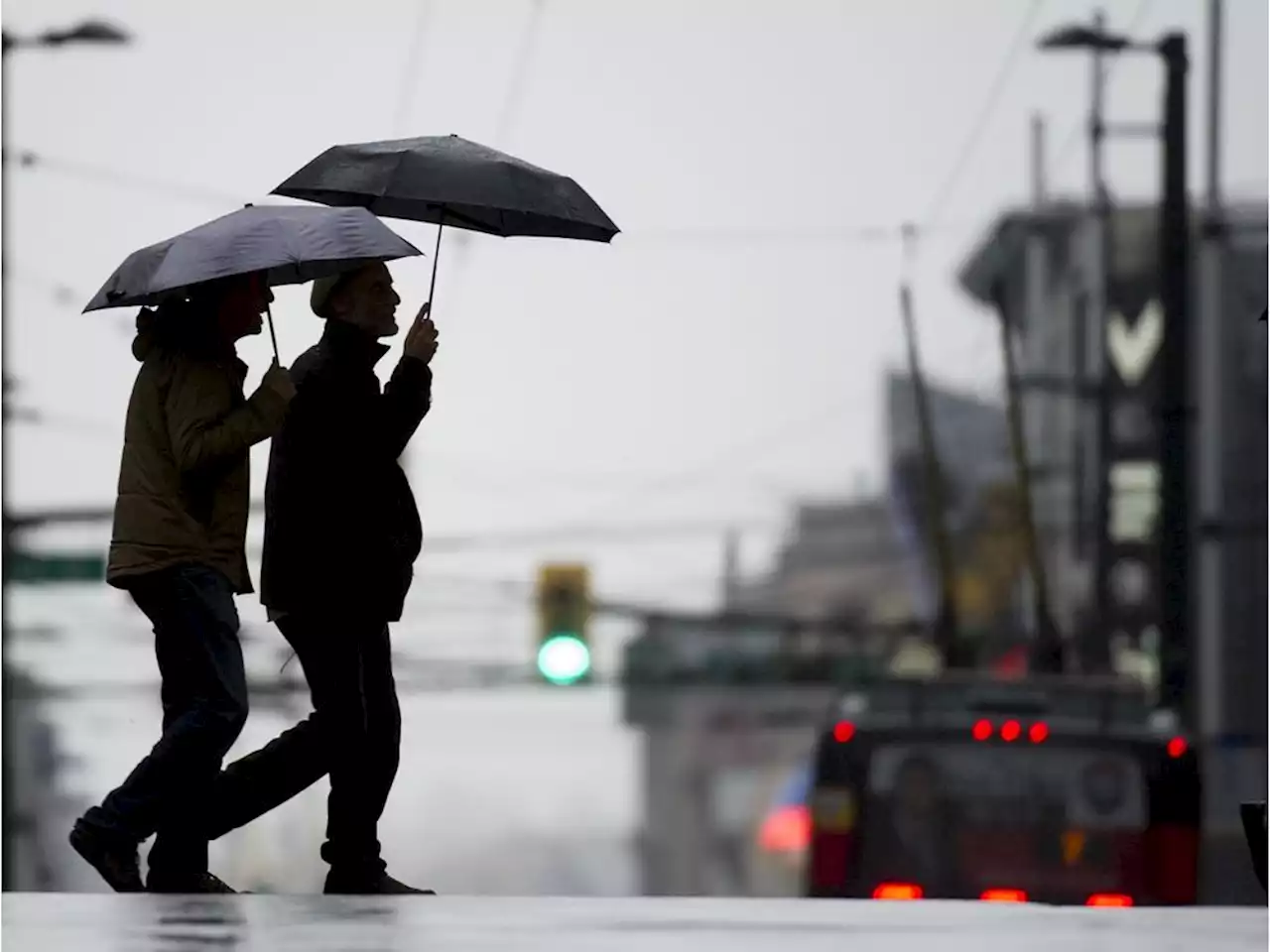 Vancouver Weather: Rain, then slight chance of showers